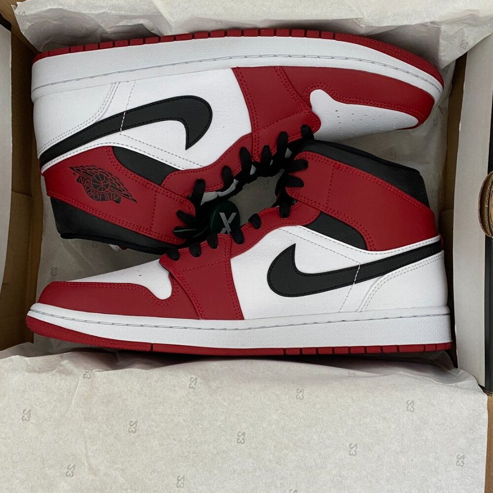 Jordan 1 Mid Chicago (2020)